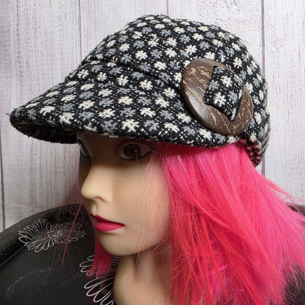 prAna Women's Newsboy Hat Black White Geometric Button Brimmed Cap OS